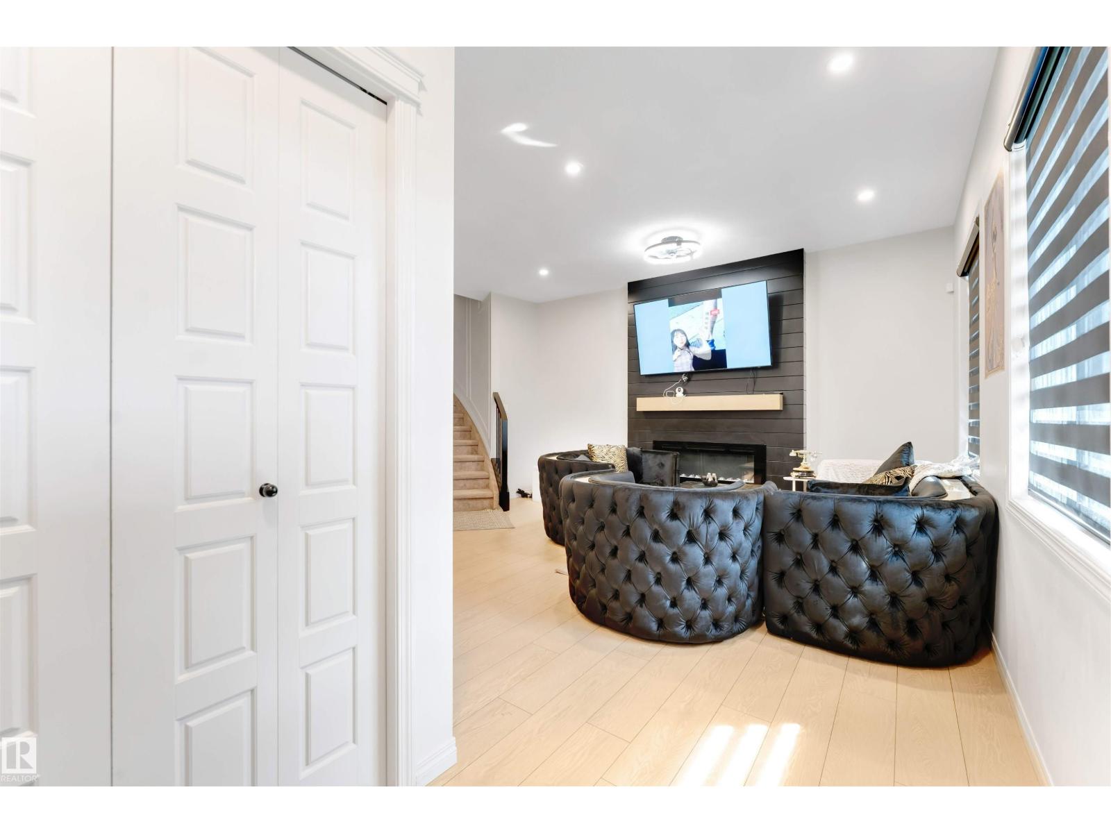 1263 Watt DR SW