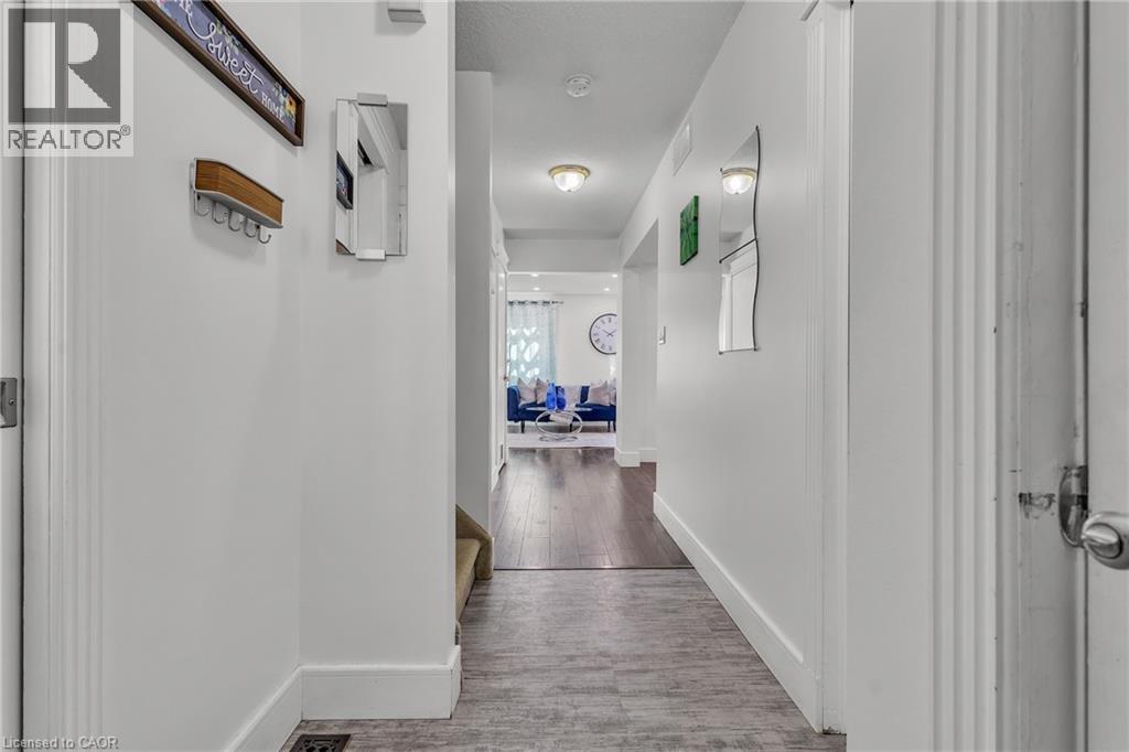 425 ERINBROOK Drive