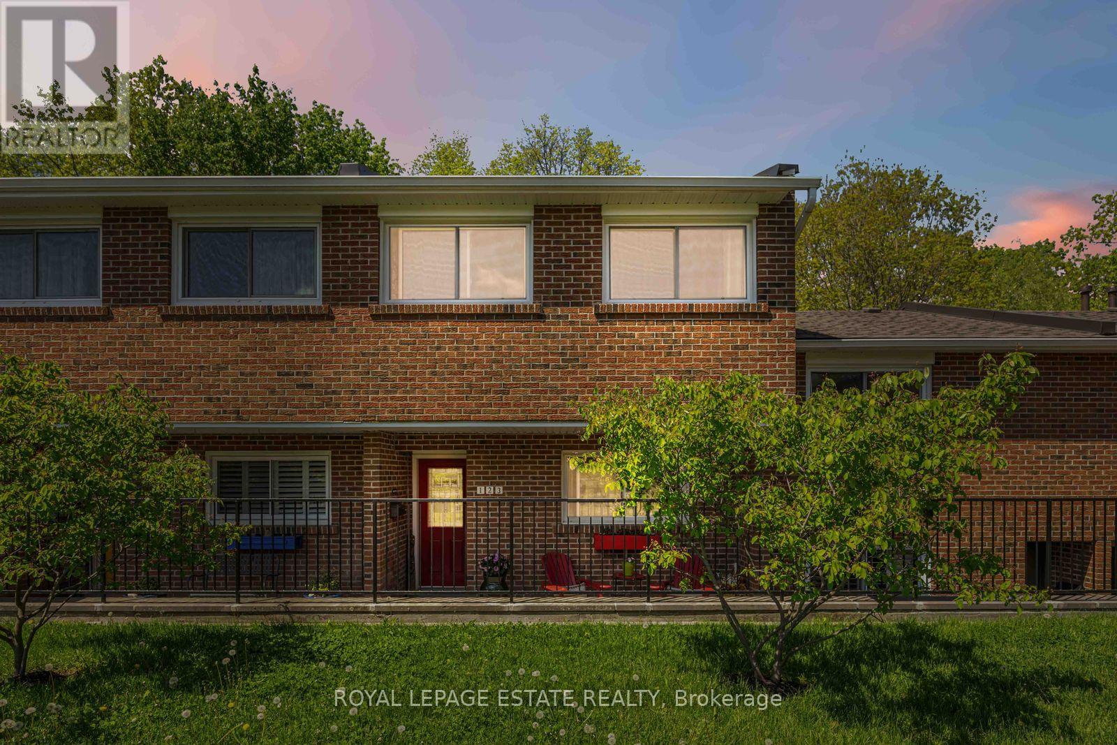 123 - 90 EDGEWOOD AVENUE