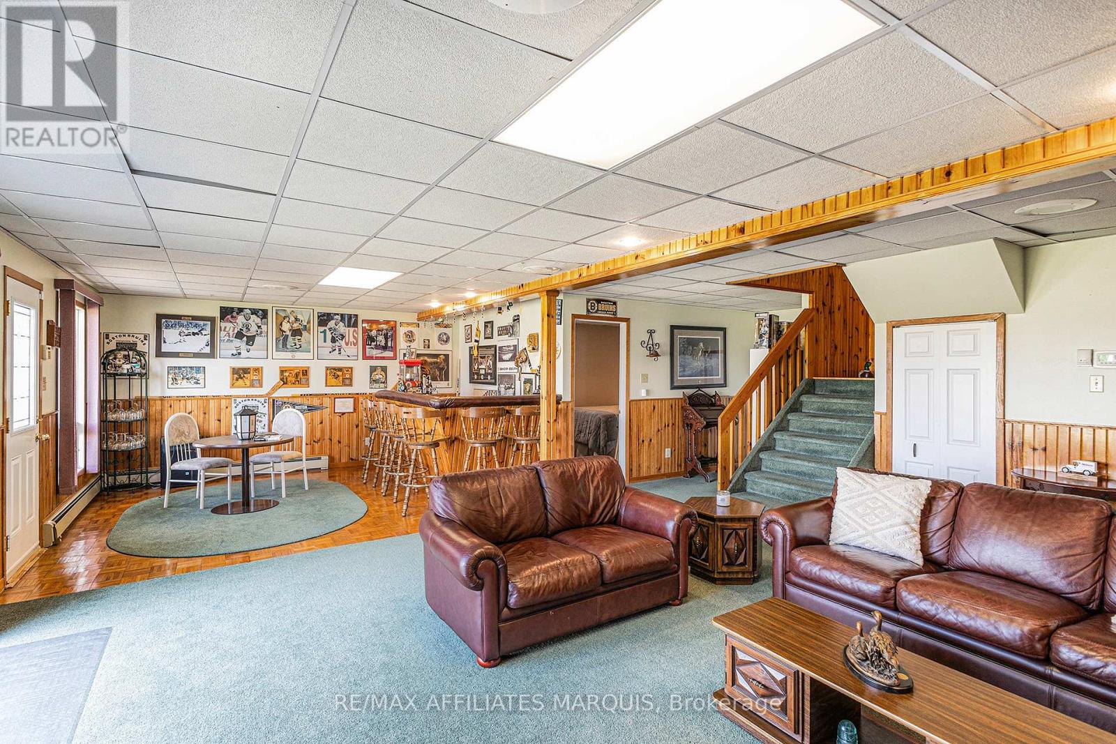 74 COLONEL BY CRESCENT