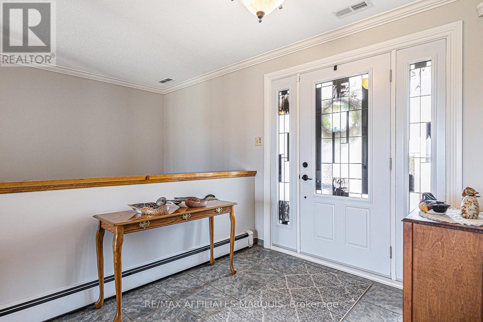 74 COLONEL BY CRESCENT