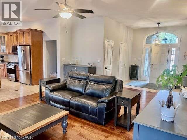 71 NEWPORT Lane