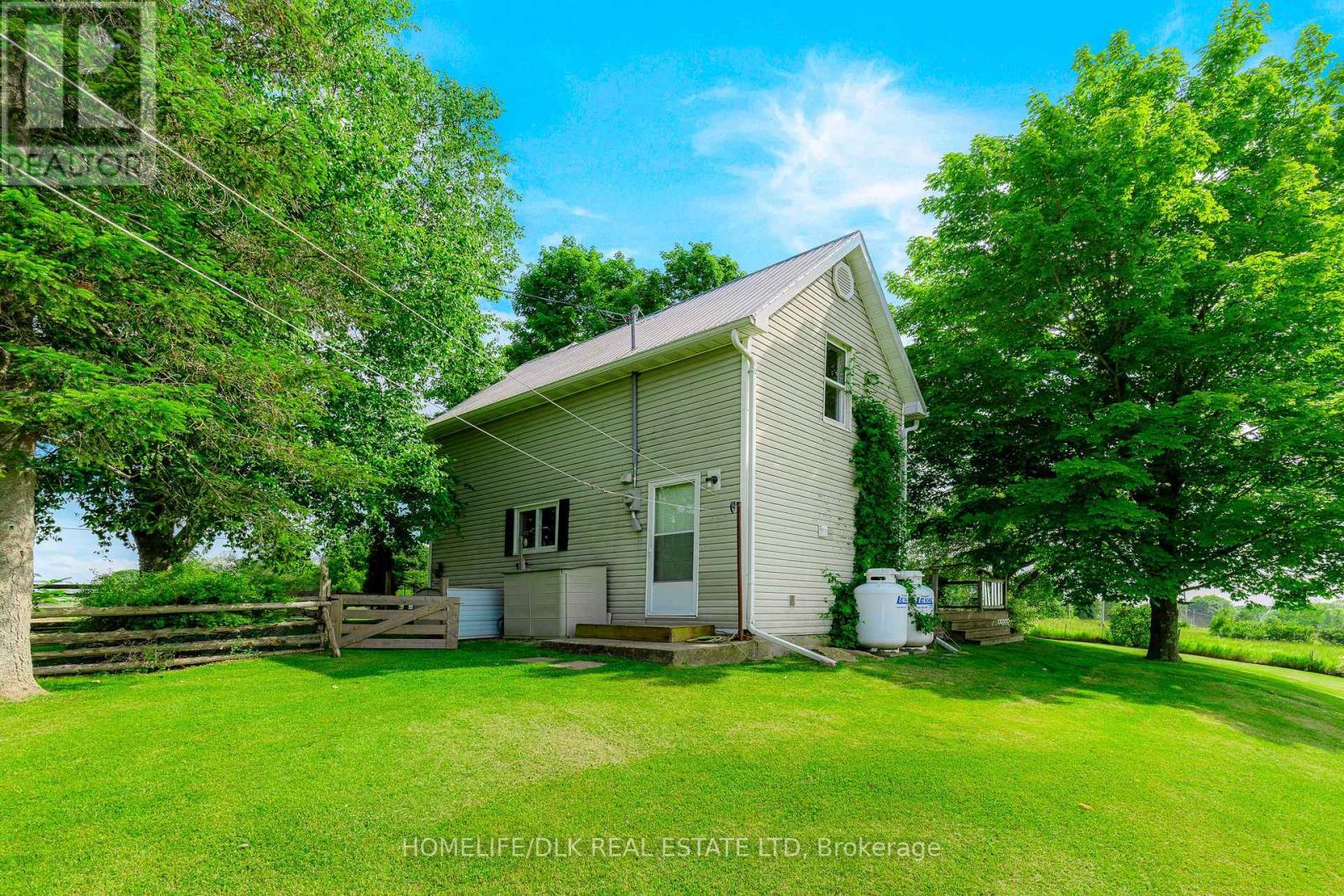 1423 COUNTY ROAD 8 ROAD