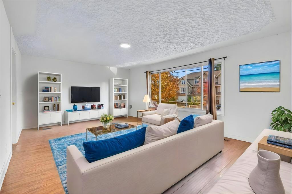 9161 HAZEL STREET|Chilliwack Proper East