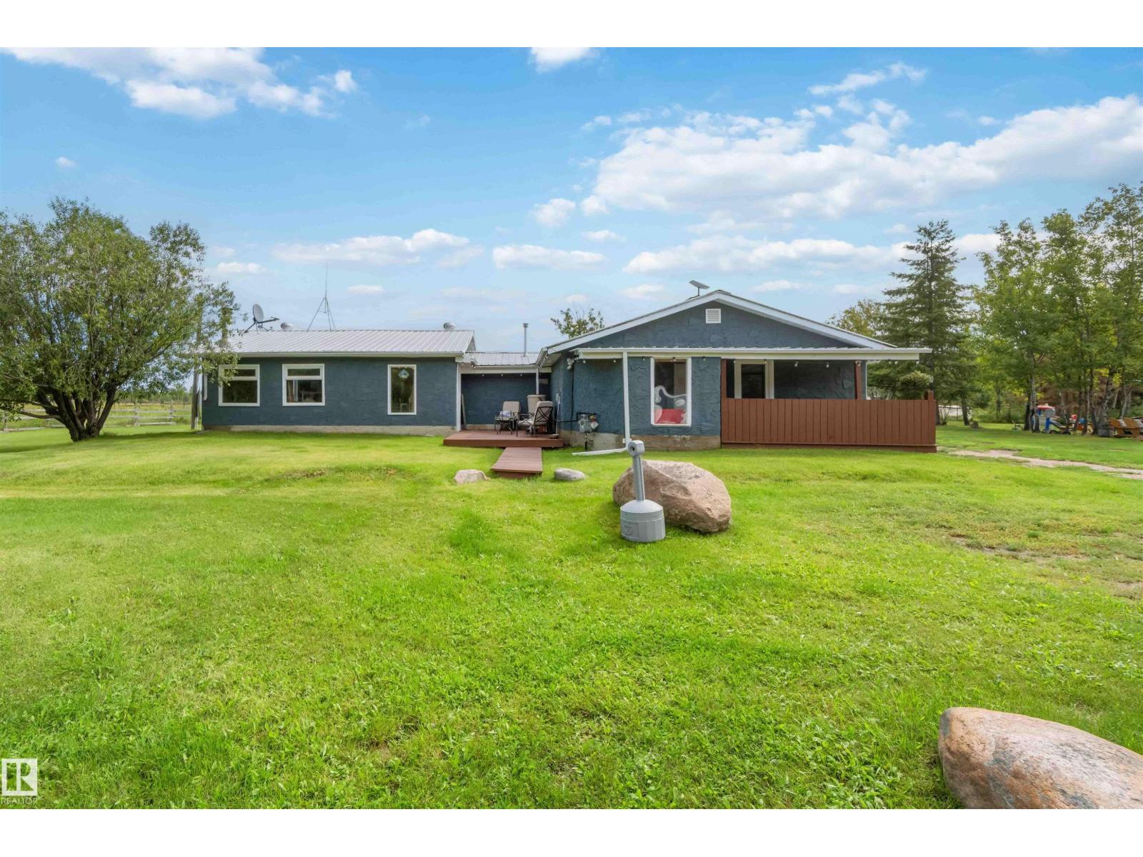 19, 23422 Twp Rd 582