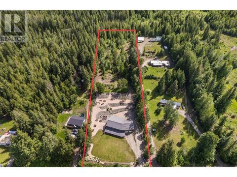 2026 Davies Road Sorrento BC V0E2W1