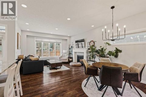 65 Sunrise Crescent Cochrane AB T4C0Z6