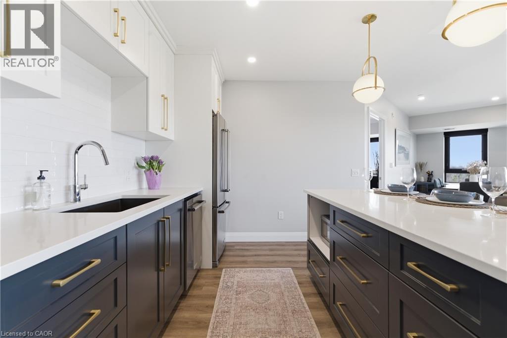 332 GOSLING Gardens Unit# 805