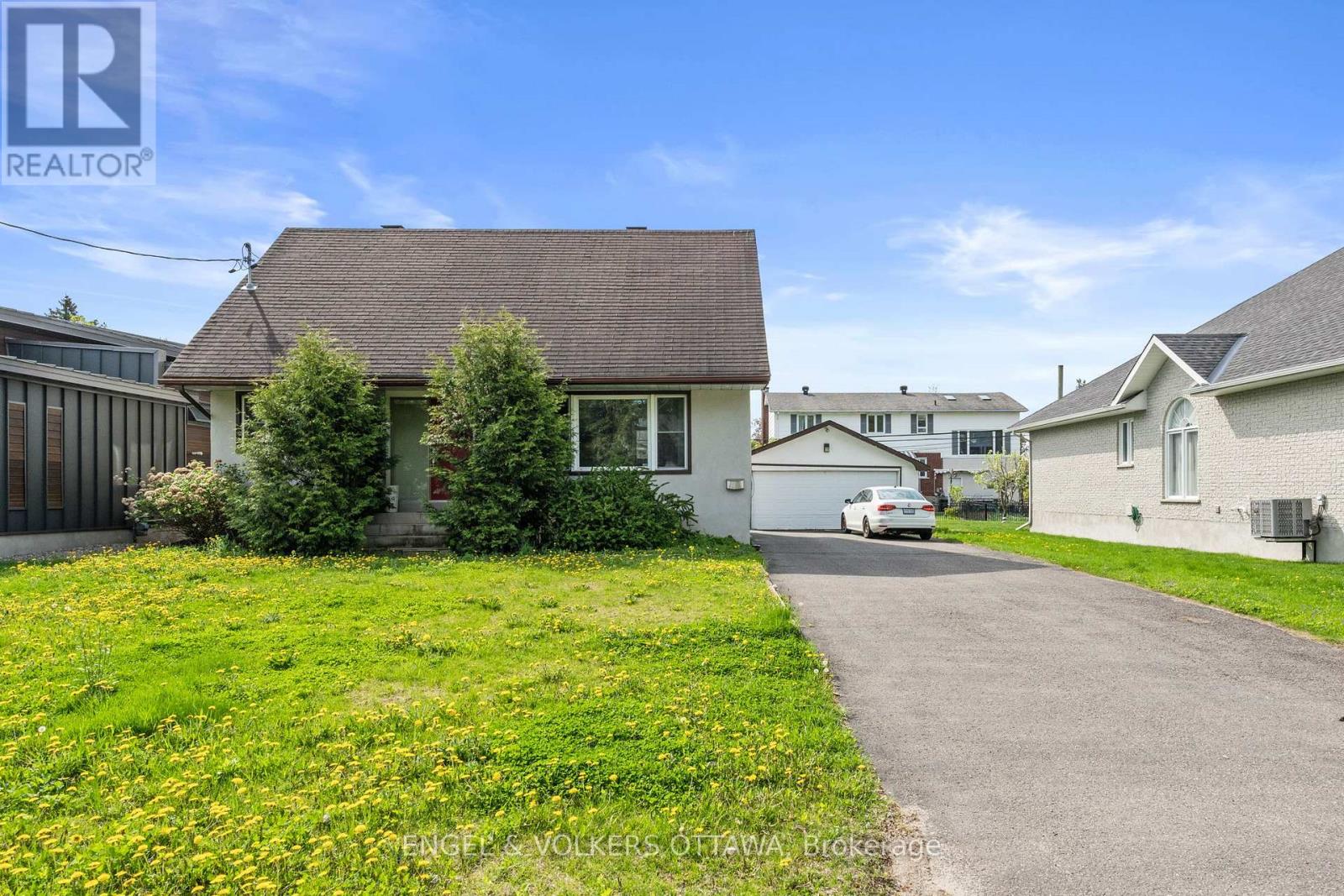 1372 RIDGEDALE STREET