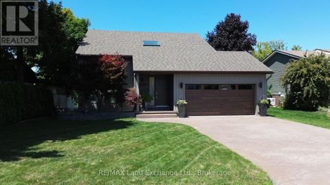 222 PENETANGORE ROW Kincardine ON N2Z2P6