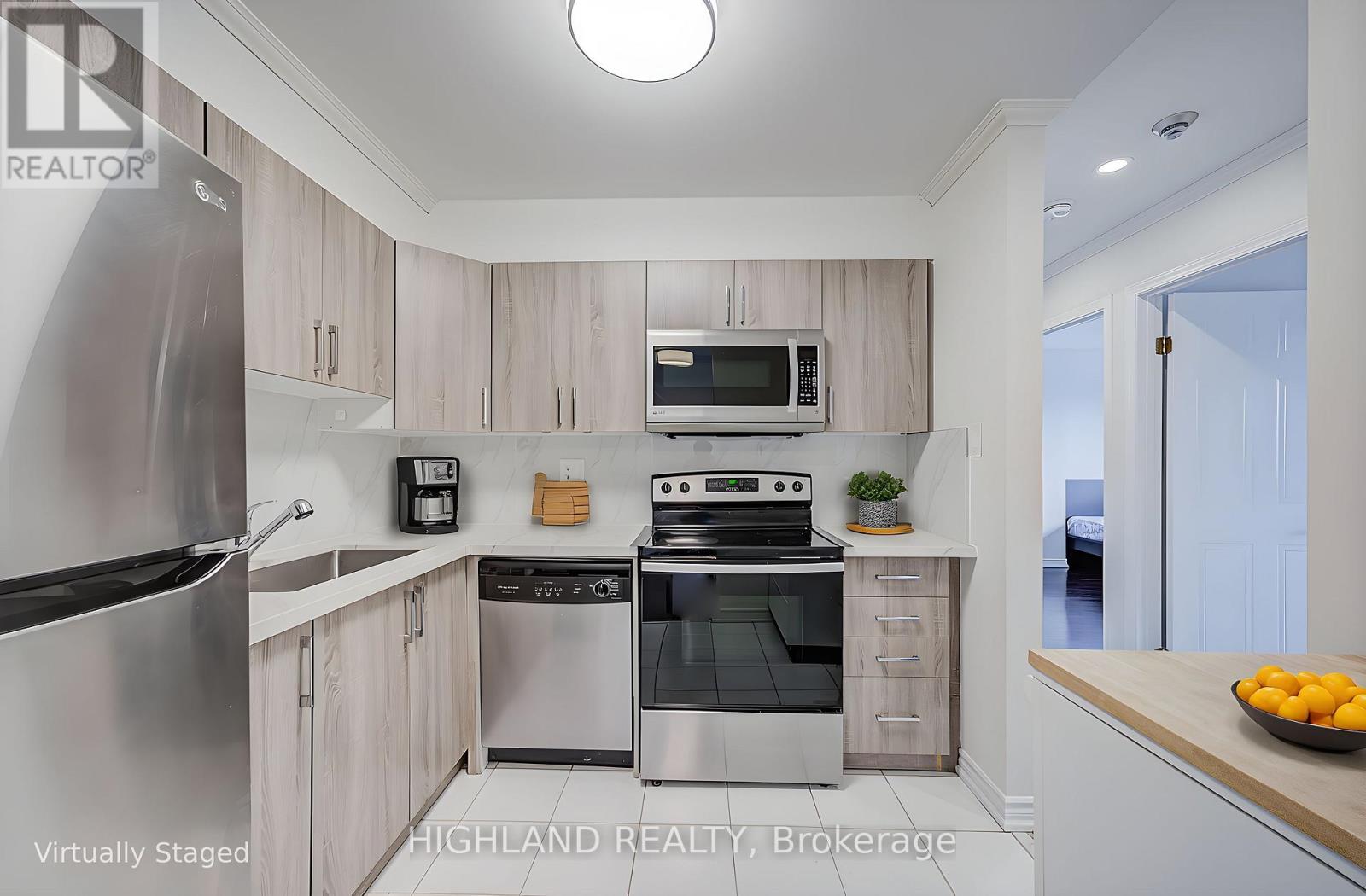 1033 - 95 TRAILWOOD DRIVE