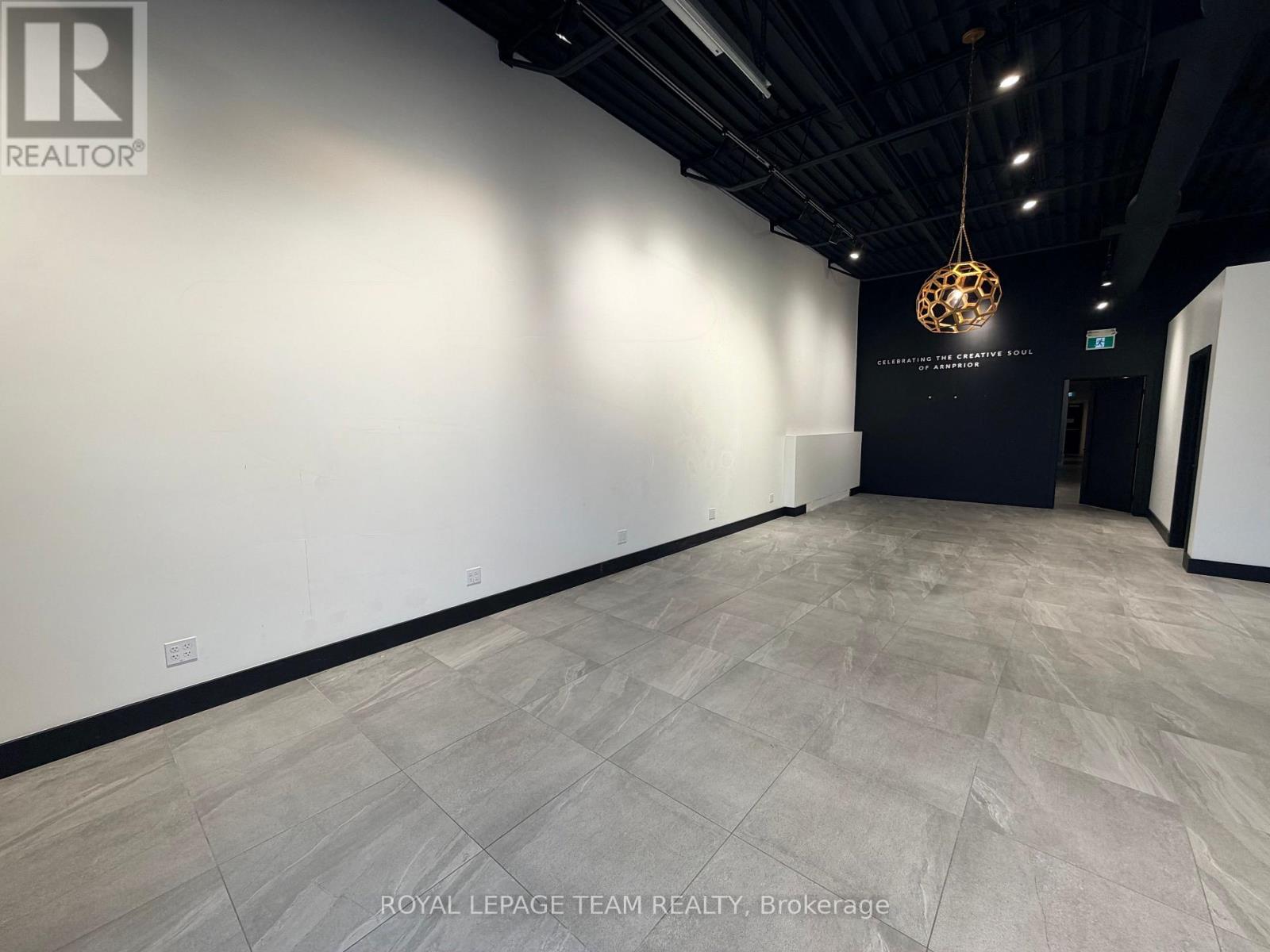 60 ELGIN STREET W