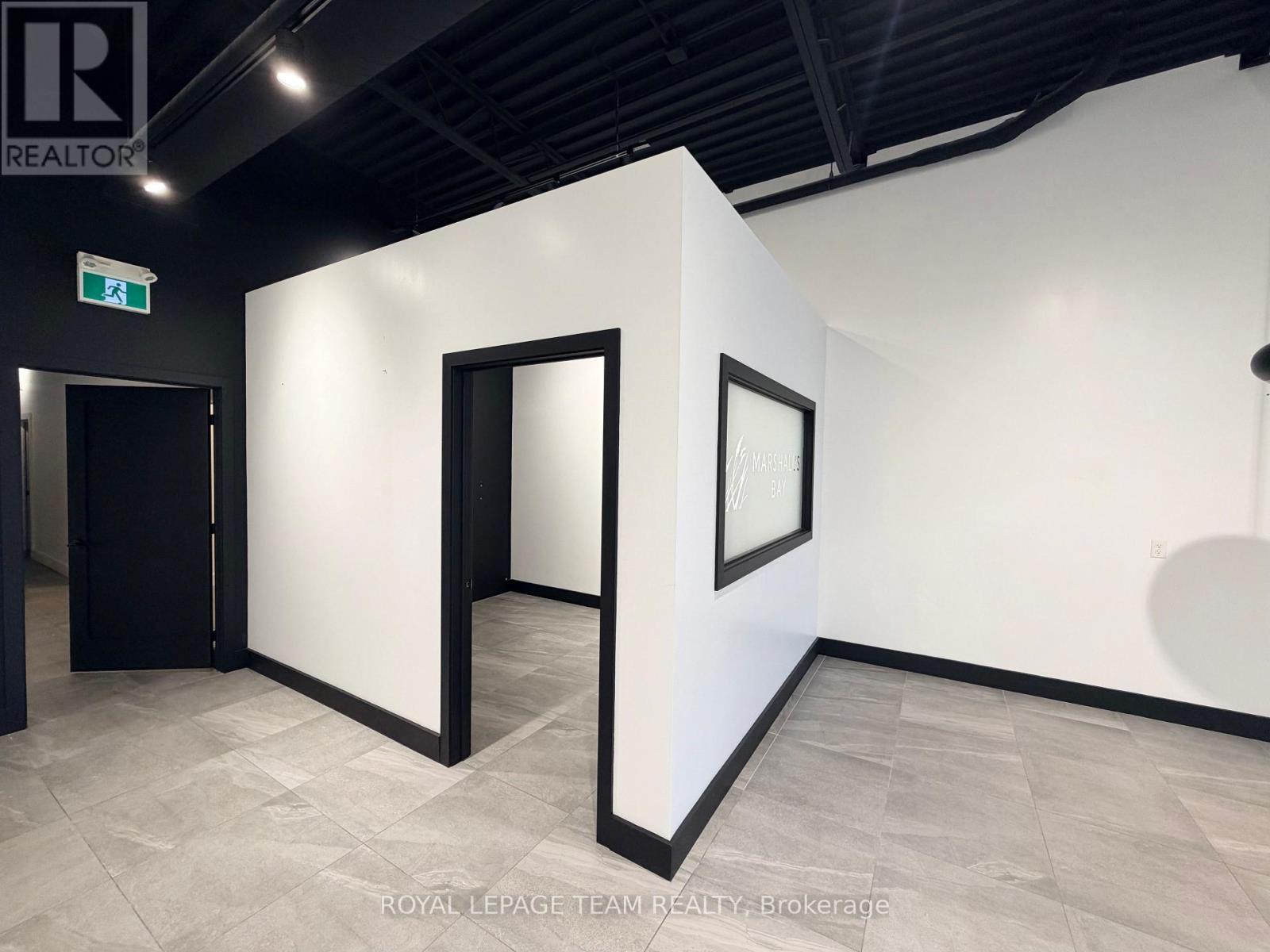 60 ELGIN STREET W