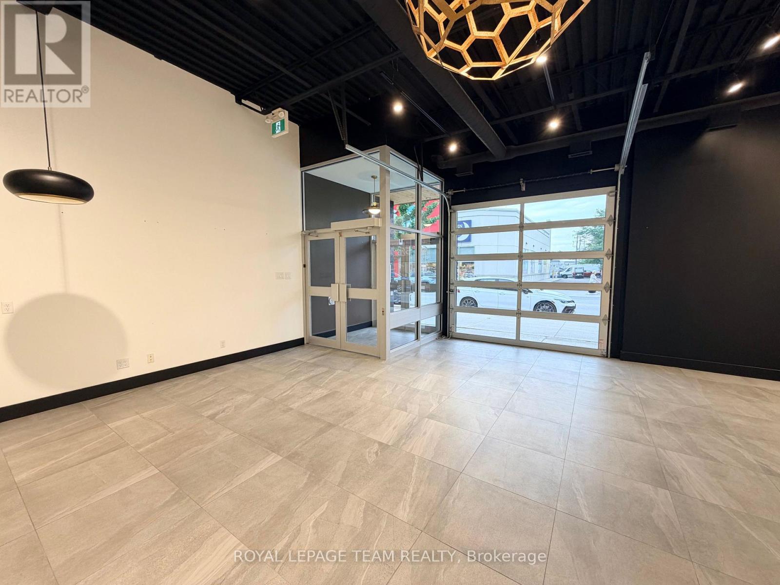 60 ELGIN STREET W