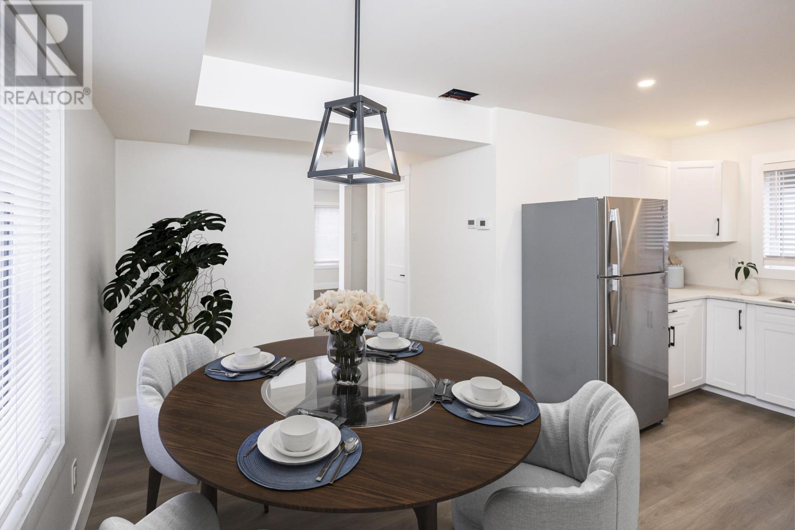 1101 FREDERICA STREET W