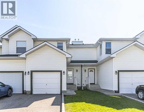 165 Sandpiper Lane NW Calgary AB T3K4L7