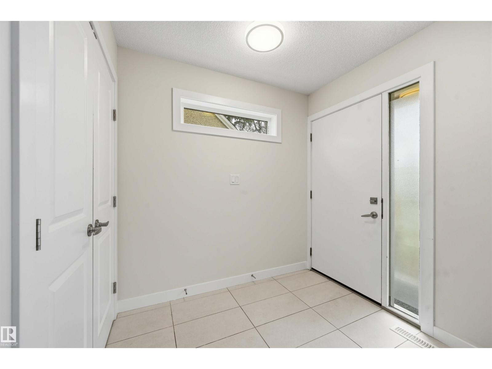 11146 78 AV NW