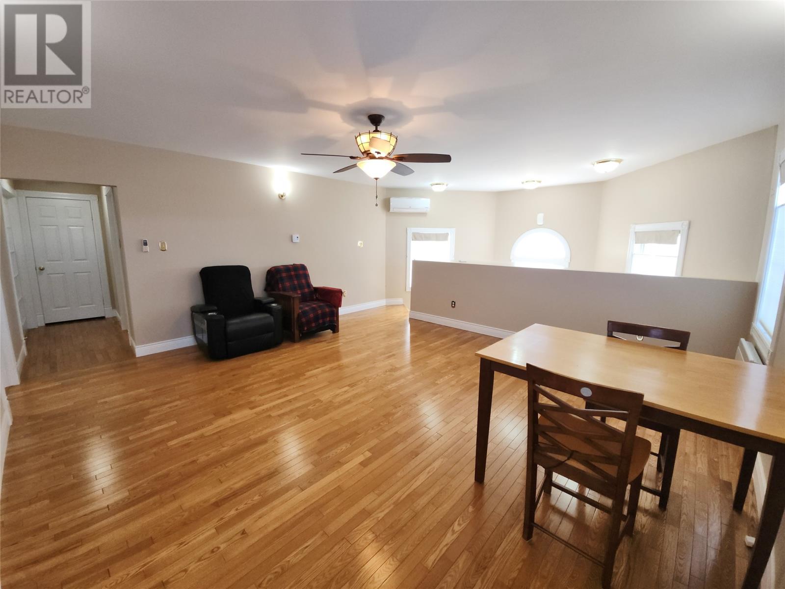 348 Paradise Road