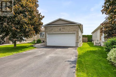 7 SETTLEMENT LANE Russell ON K4R0A4