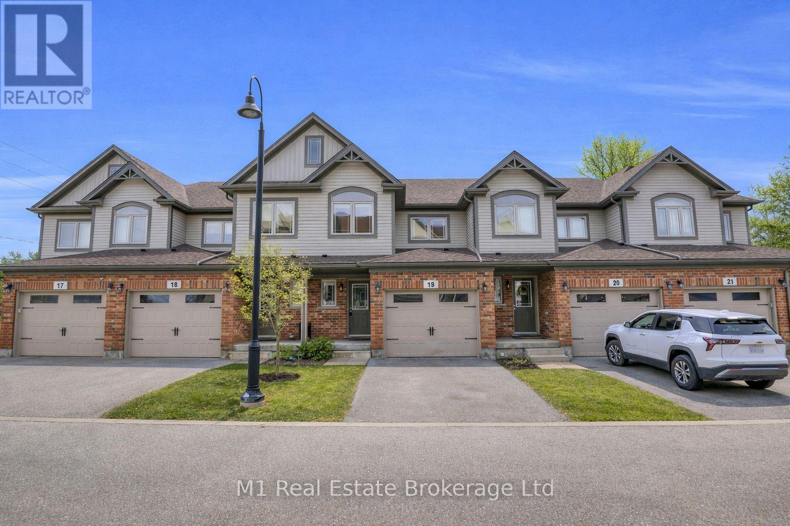 19 - 66 EASTVIEW ROAD