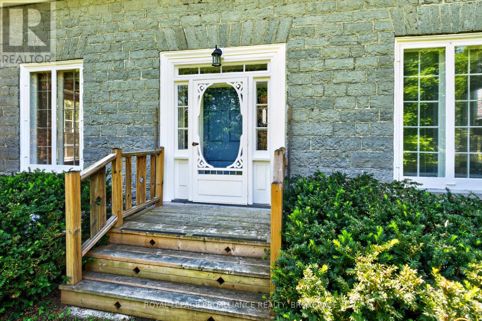 734 FRED BROWN ROAD