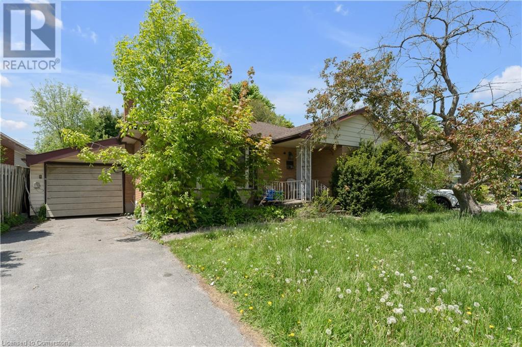 282 NORMAN ROGERS Drive
