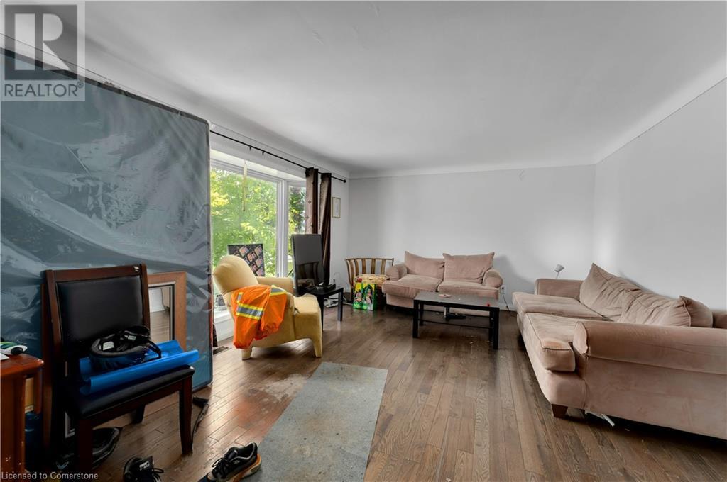 282 NORMAN ROGERS Drive