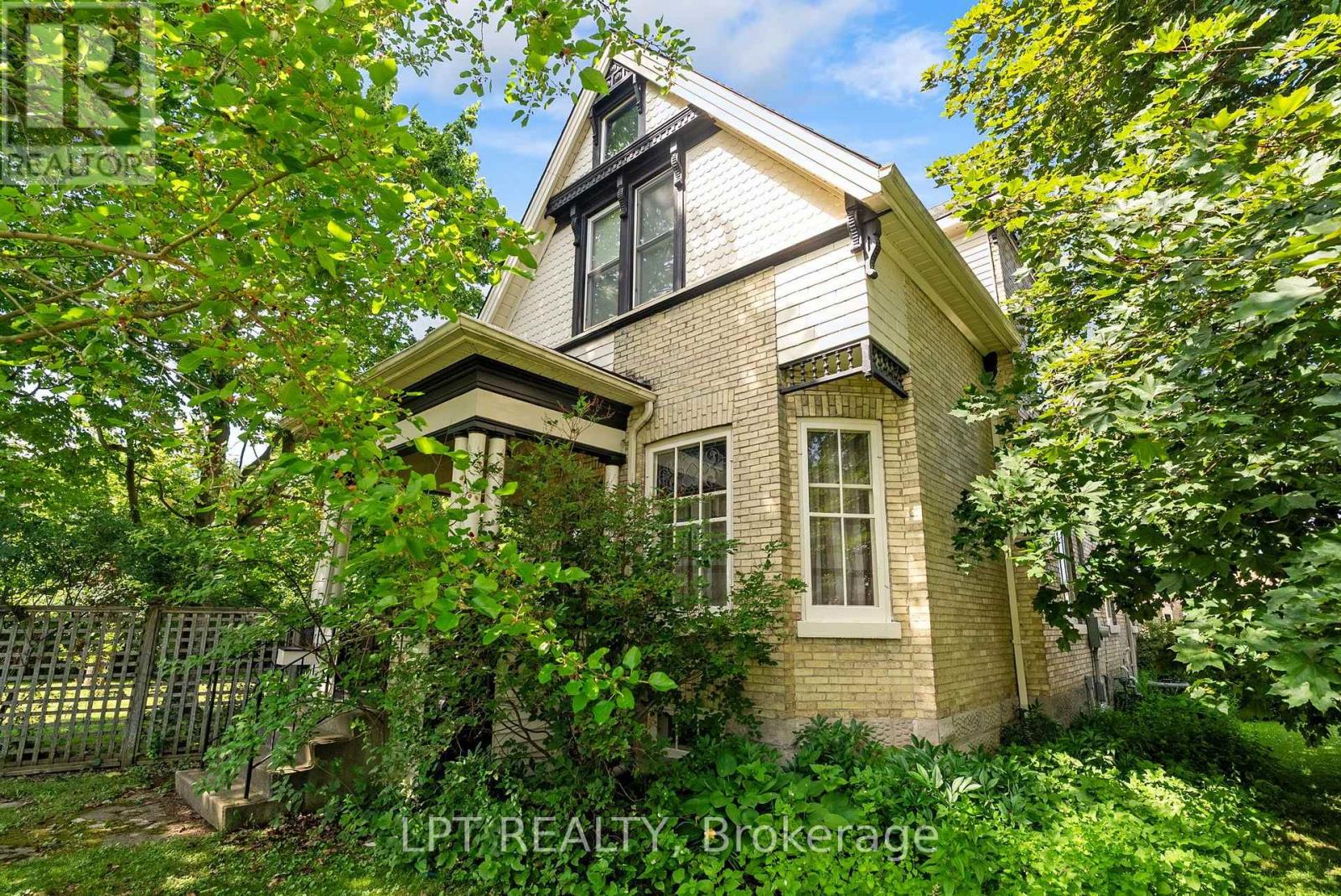 277 ANDREW STREET