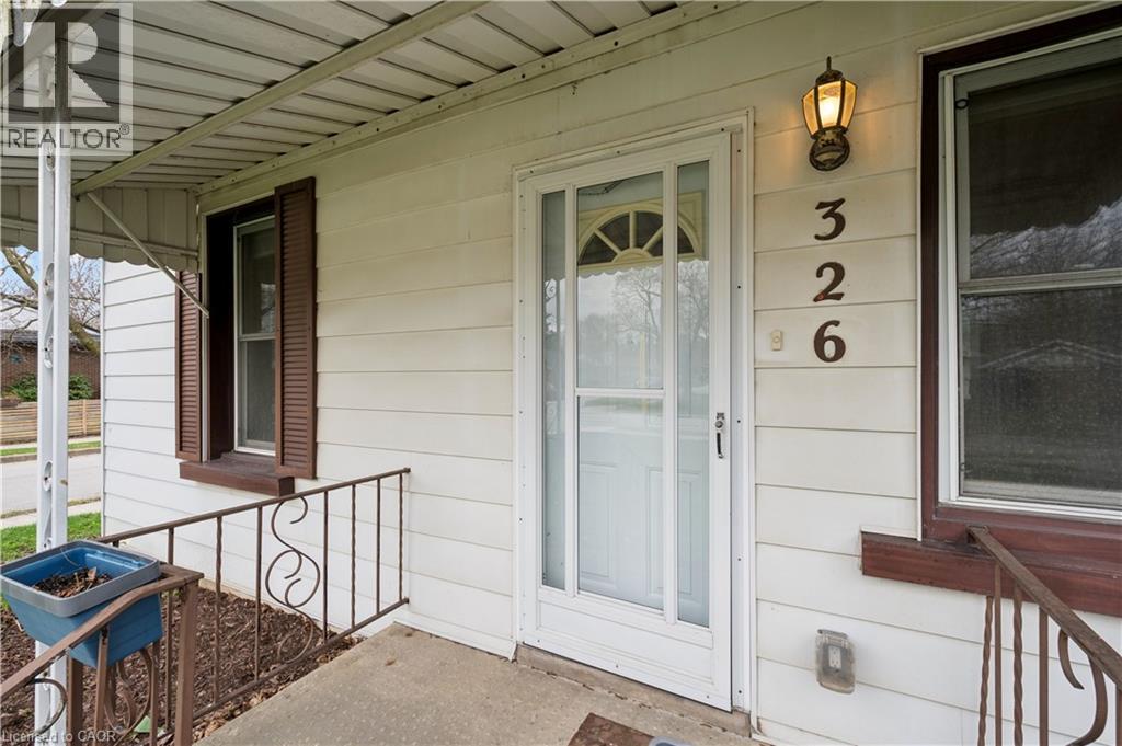 326 EXHIBITION Street