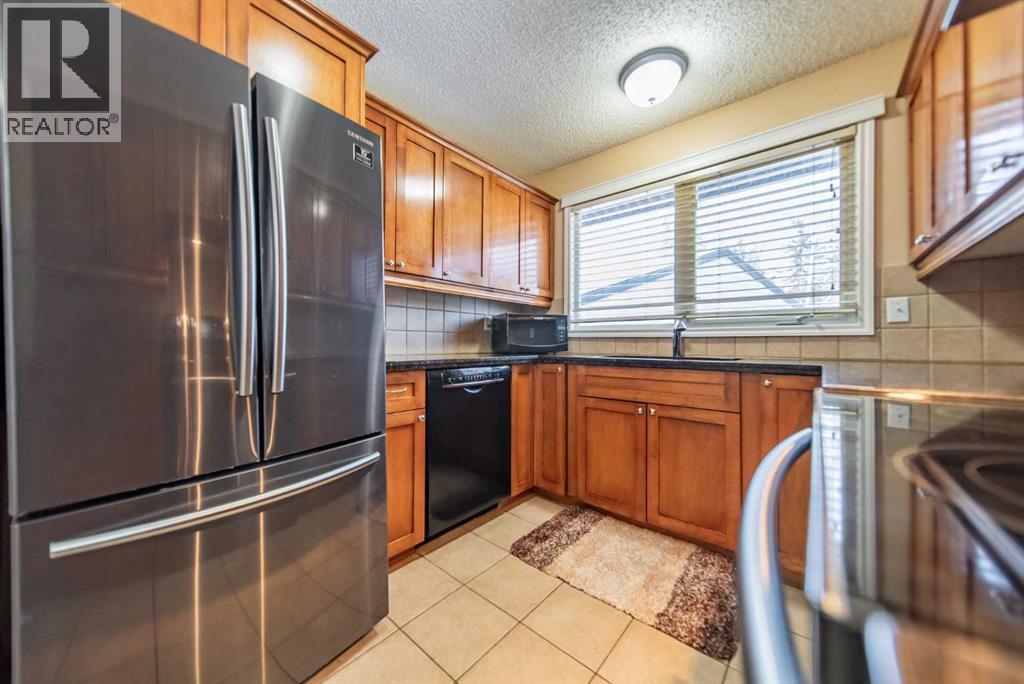 959 Ranchview Crescent NW