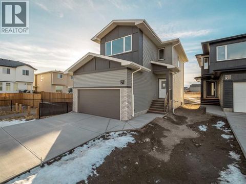 224 Blackwolf Place N Lethbridge AB T1H7J2