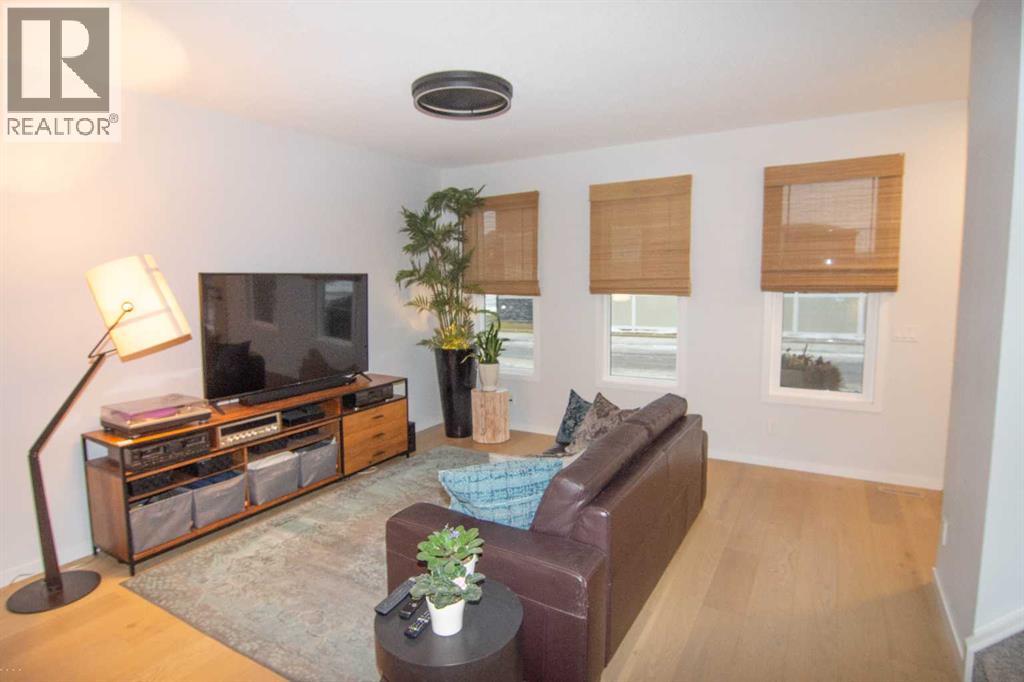 551 Wolf Creek Way SE