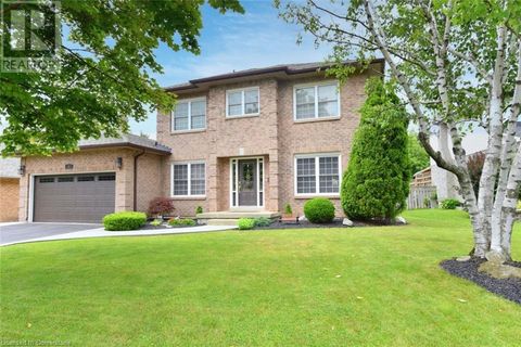 3 SUTER Crescent Dundas ON L9H6R6