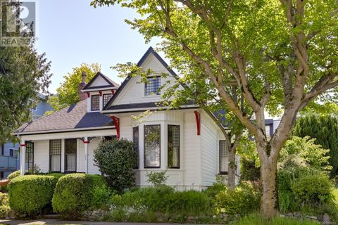 247 Oswego St Victoria BC V8V2B4