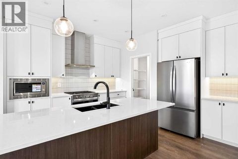 533 Sawgrass Green NW Airdrie AB T4B5V2