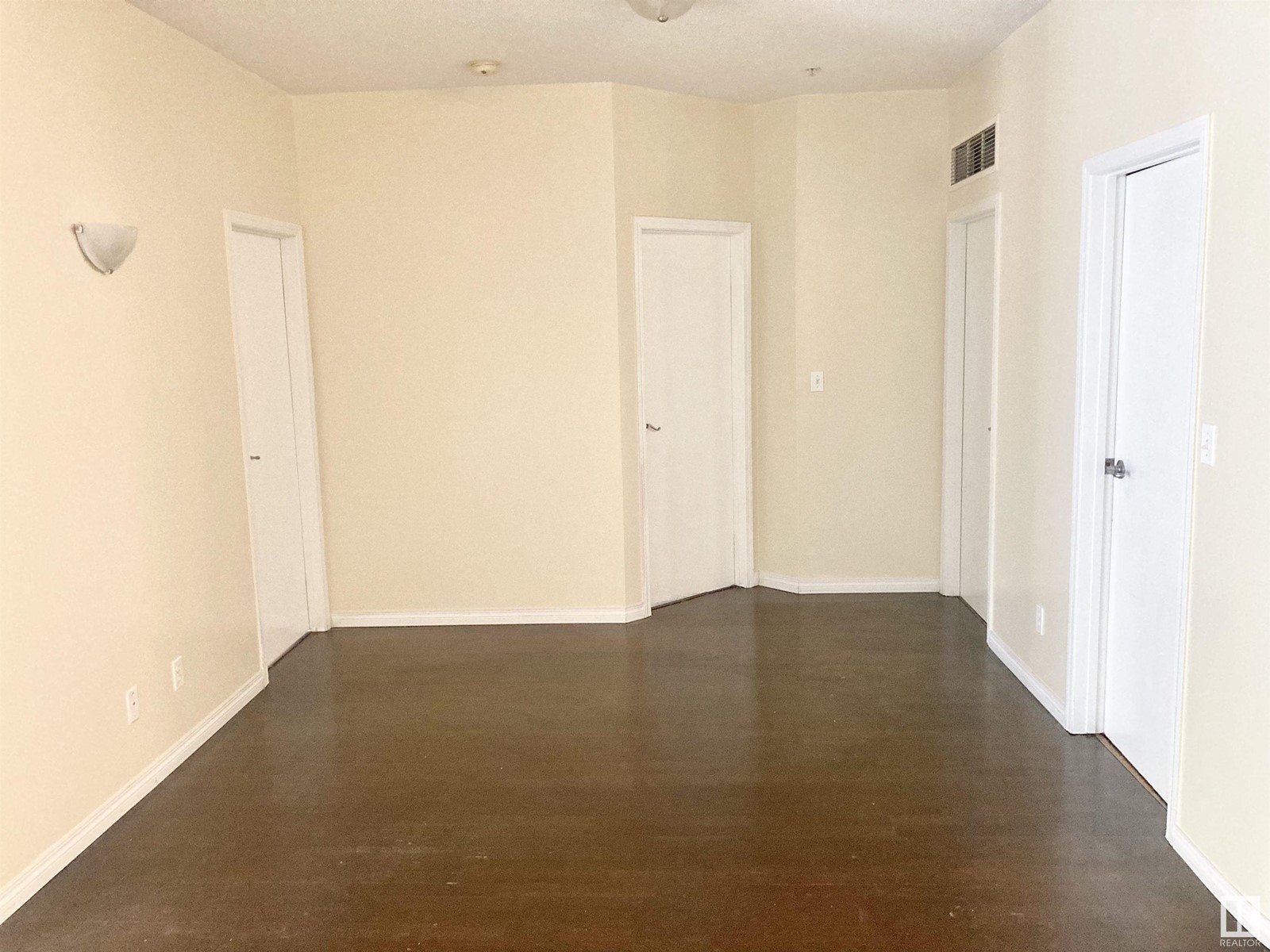 #315 4304 139 AV NW