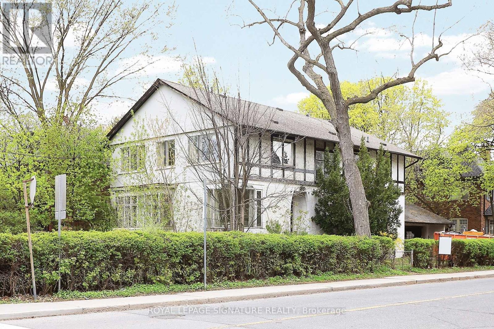 170 GLENGROVE AVENUE W
