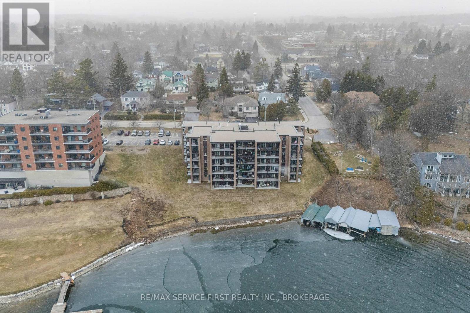 301 - 610 WILLIAM STREET S