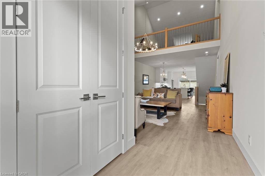 744 NELSON Street W Unit# 31