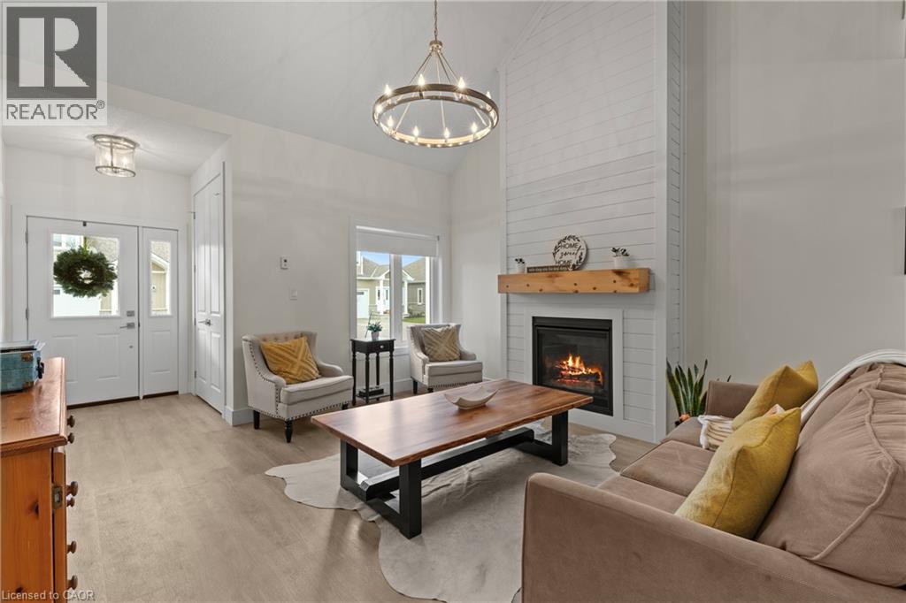 744 NELSON Street W Unit# 31