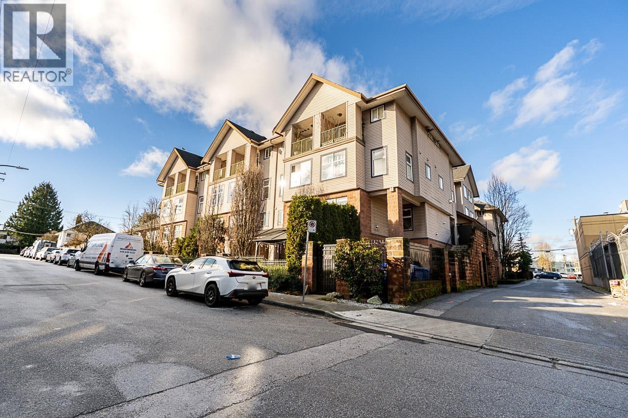 211 5625 SENLAC STREET