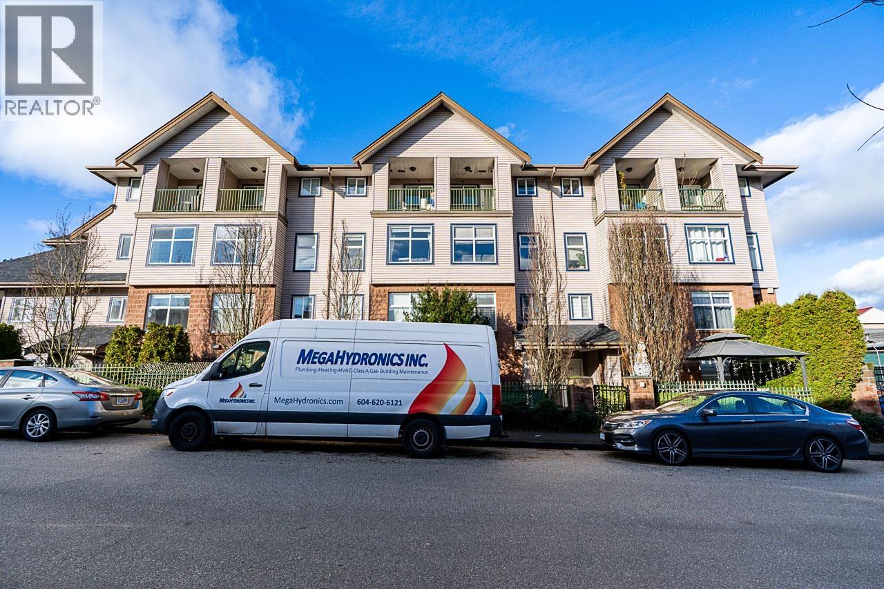 211 5625 SENLAC STREET