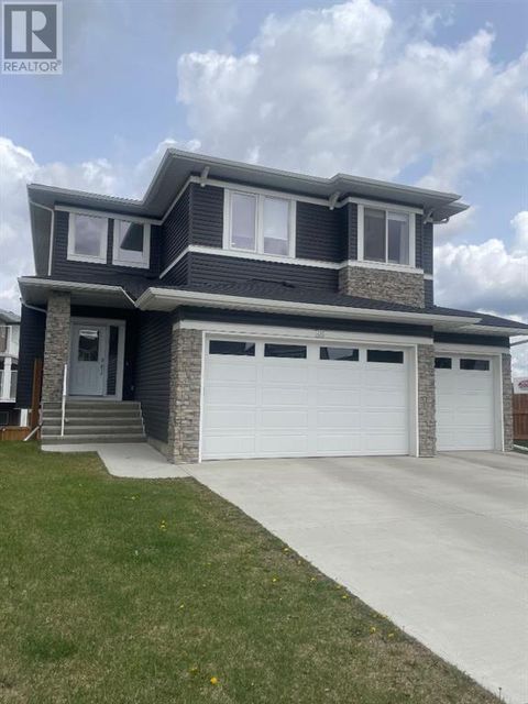 68 Chelsea Cape Chestermere AB T1X1Z4