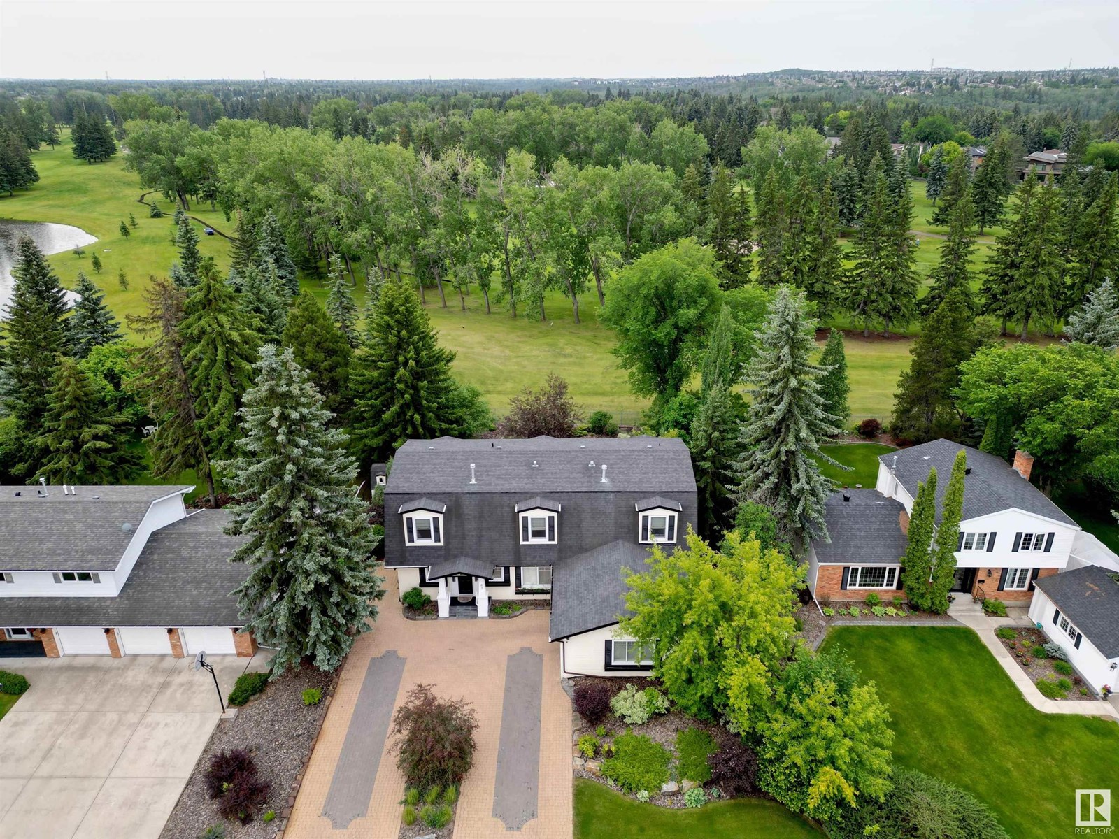 63 FAIRWAY DR NW