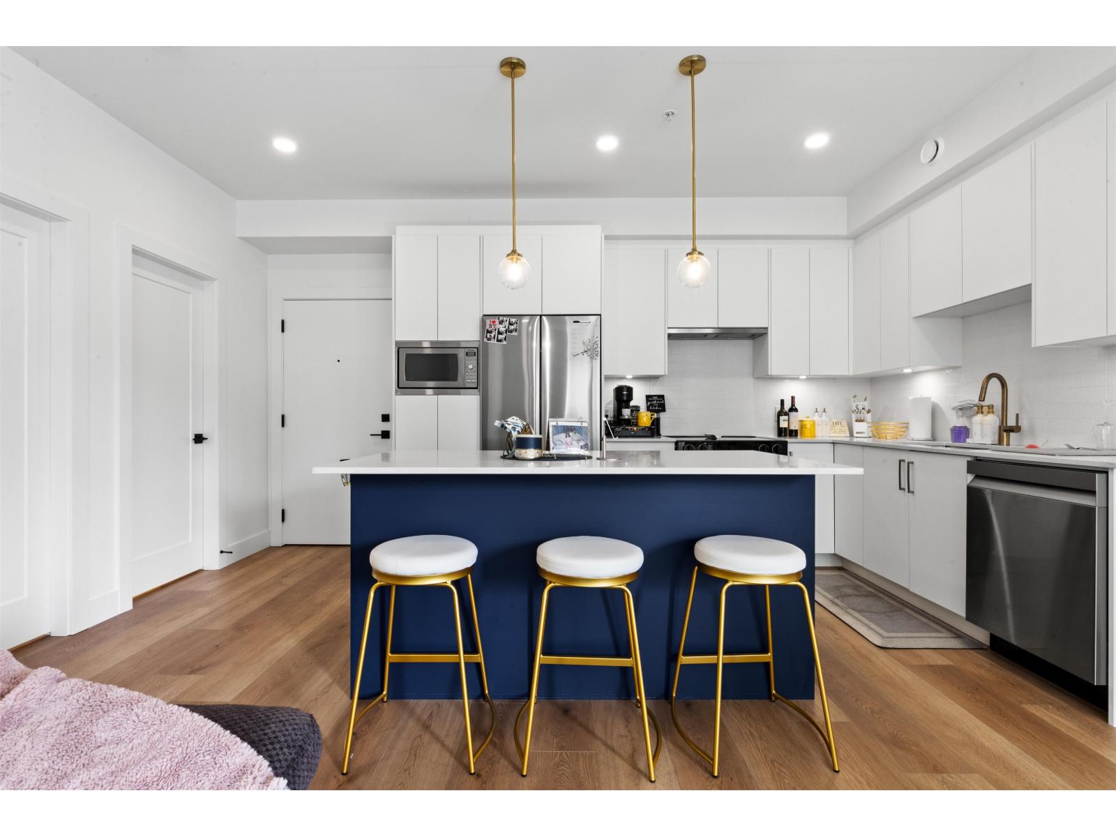 311 20286 72B AVENUE