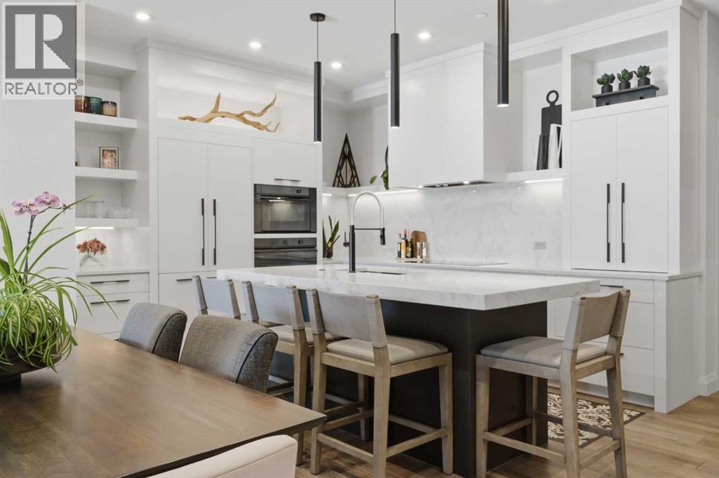 215, 835 78 Street SW