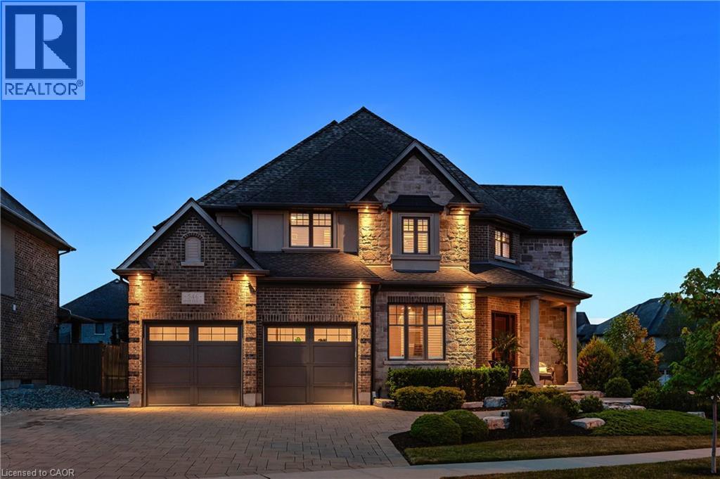 546 MANOR RIDGE Crescent