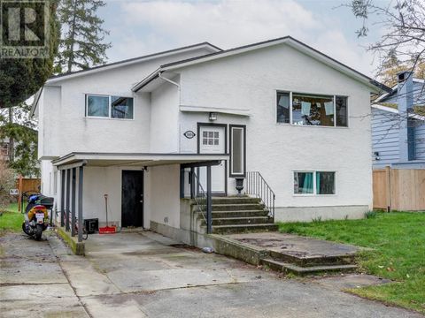 1604 San Juan Ave Saanich BC V8N2L6