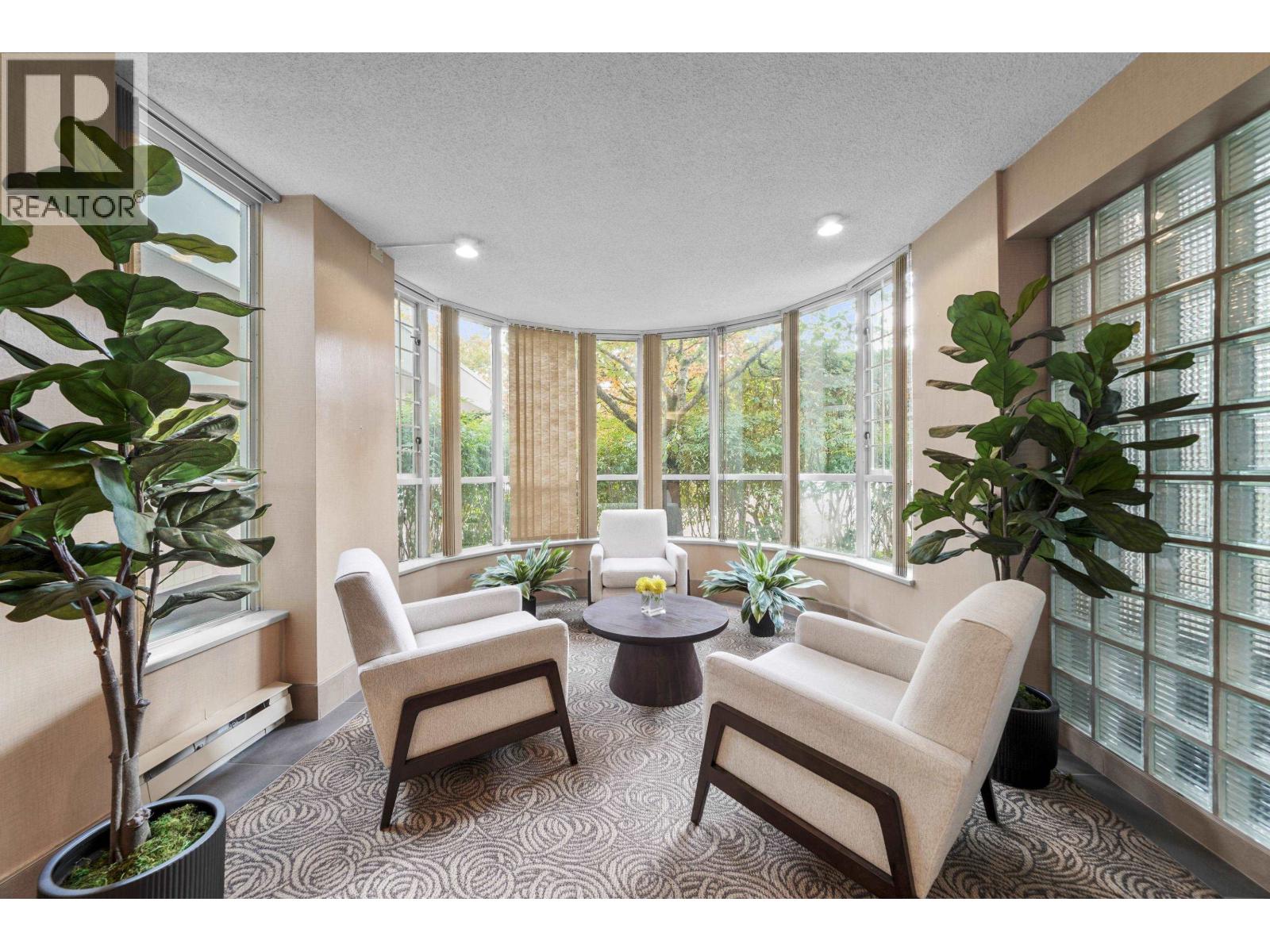 803 995 ROCHE POINT DRIVE