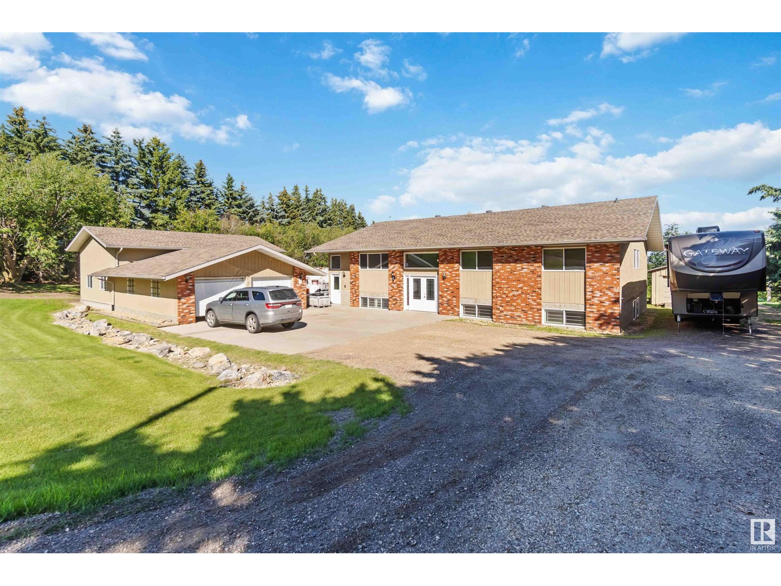 #23 55305 RGE ROAD 242
